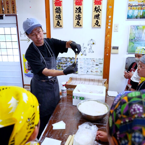 【バカンス、奈留島へ行く#3】職人の味を、子どもたちへ！　手探りで挑んだパンづくり体験